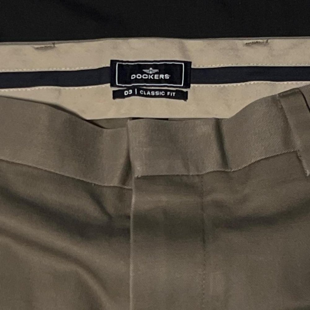 Dockers grey trousers, Size 34”-L29 #chino #menswear